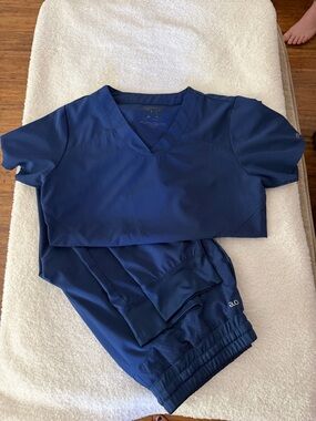 Barco Uniforms Navy Blue Scrub Top & Pants Set